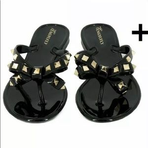 🚩20% OFF!🚩 NWOT Valentino Garavani Knock-offs